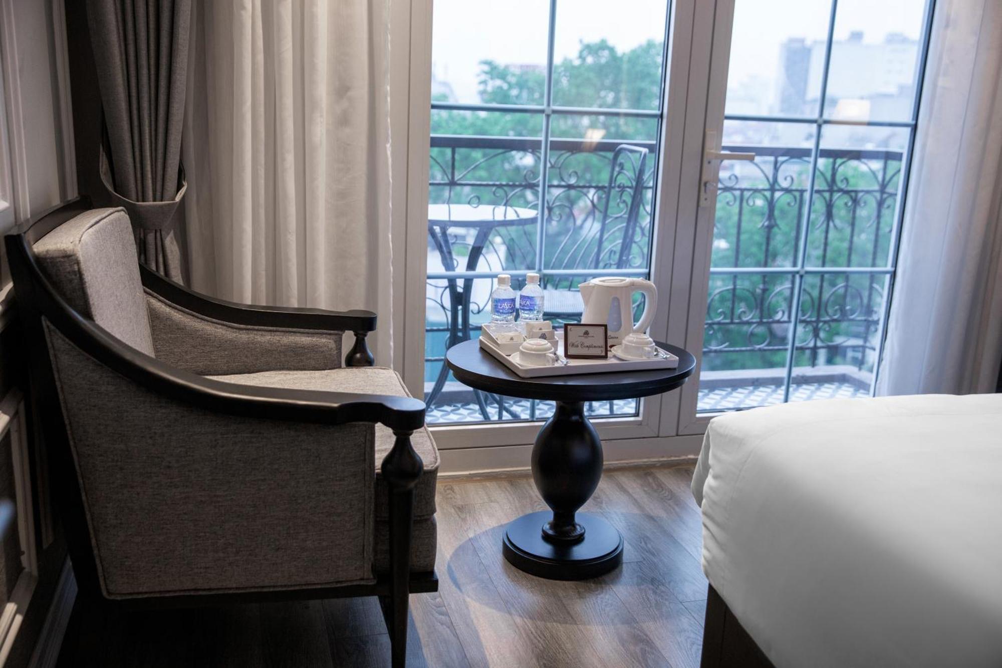 Acoustic Hotel & Spa Ханой Екстериор снимка